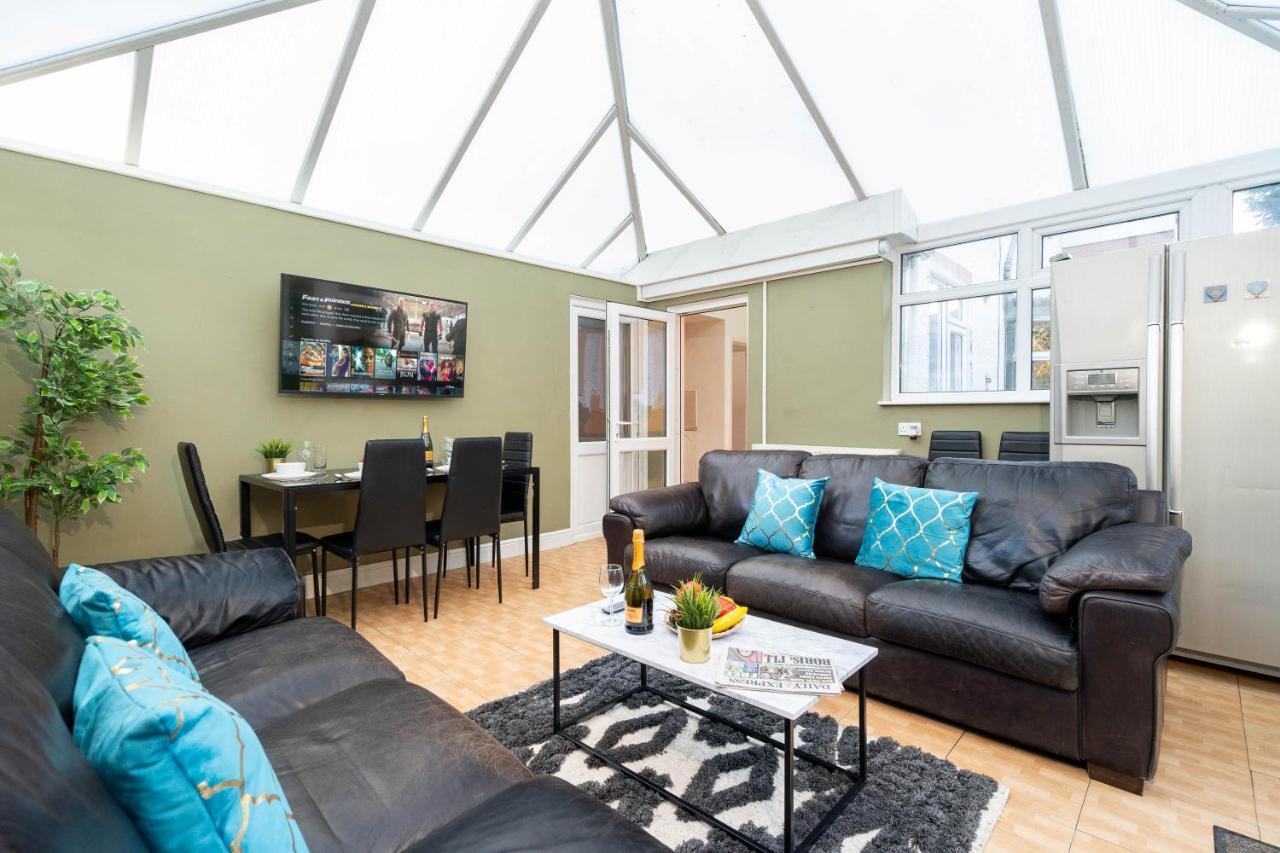 Large 4 Bedroom House - Top Rated - Off-Street Parking - Garden - Sleeps 9 - Contractors - Groups - Pool Table Northfield Zewnętrze zdjęcie