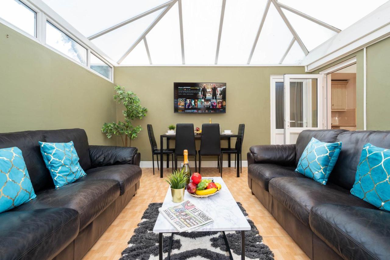 Large 4 Bedroom House - Top Rated - Off-Street Parking - Garden - Sleeps 9 - Contractors - Groups - Pool Table Northfield Zewnętrze zdjęcie